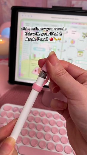 You can charge the apple pencil 1st gen on your iphone & see the battery % on your ipad 🤭 #ipadtips #ipad #applepencil #applepen #applepencil1 #ipadhacks #ipadtok #ipadplanner