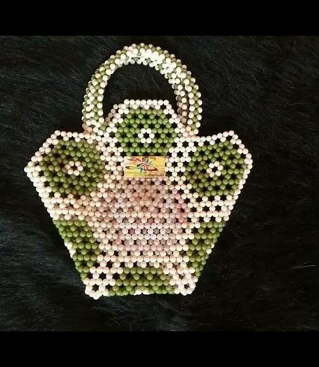 Modèles de sacs en perles, Bags in pearl,comment fabriquer un sac en perles how to make bag in pearl