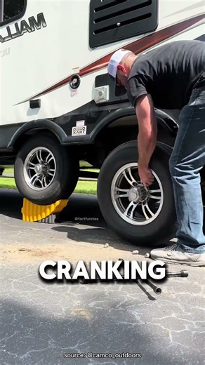 Curve Trailer Aid — The Trailer Jack Replacement That Makes Tire Changes Easy!