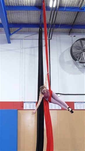 HIP KEY CHALLENGE | Aerial silks