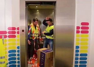 31K views · 206 reactions | Fun Radio déménage ! Venez faire la fête...