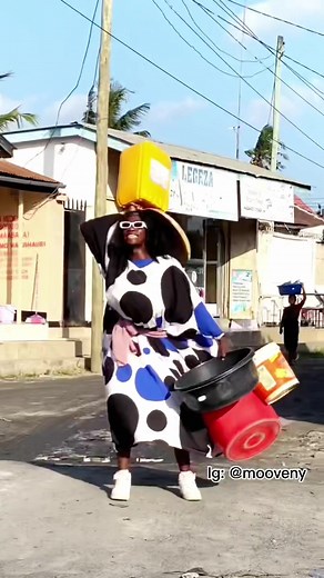 Majirani jamani nikiwaotaga mbona mnalala😂😂🙌 #fyp #mooveny #trending #viraltiktok #viral #foryou #foryoupage #foryoupage #daressalaam #kenya