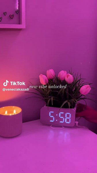 Tweaking your room overtime >> 🎀🫧 #christiantiktok #flowers #desksetup