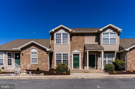 36 Eastwick Ln, Carlisle, PA 17015 - MLS PACB2040472 - Coldwell Banker