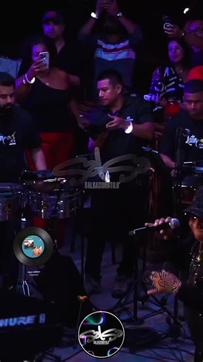 AGUA CALIENTE: Salsas Clásicas y Románticas