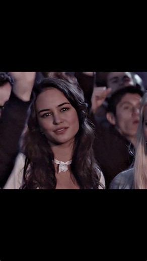 Charlotte Paparazzi #courtneyeaton #courtneyeatonedit #yellowjackets #statusupdate