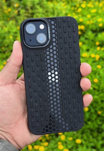 Pesona iPhone 13 Midnight dengan Case yang Tepat