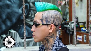 👉👉👉 PSYCHOBILLY QUIFF 👈👈👈 💈 https://youtu.be/AxpTWNftar8 🎸🎸🎸🎸🎸🎸🎸🎸🎸🎸 Những nghệ sĩ/ ca sĩ Rock and roll luôn tạo cho bản thân vẻ bề ngoài chất chơi với khoác jean, quần bó, giầy bốt với hàng tá phụ kiện, và không thể thiếu Pyschobilly. 🎹🎹🎹Pyscho là kiểu tóc thể hiện rõ nhất độ "điên" của những người sở hữu. Thể hiện cá tính mạnh mẽ nhất, điên cuồng và không có sự giới hạn nào cả. Những nghệ sĩ Rock thường chọn Pyscho cùng với những màu nhuộm sáng, nổi bật đặc trưng thể hiện độ