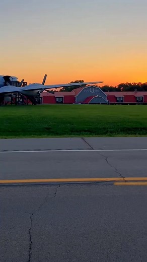 There’s a Boeing C-97 Stratofreighter sitting along the highway in front of a hotel, which is unusual. So, of course, I went inside. #landmark #wisconsin #aviation #airforce #boeing #militaryaircraft #History | Surovi Plotnik