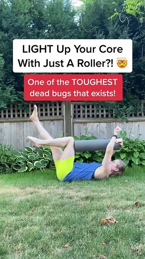 Do this instead of crunches! Light up your core with these dead bugs! 🤯🤯This is one of the most challenging dead bug variations out there. The goal here is to focus on form, body position, tension, and stability, NOT exhaustion!!I’m performing dead bugs while steadily applying pressure against a roller with my thigh, and the forearm that is on the opposite side of my body. ⁣⁣⁣Coaching Tips: ⁣⁣⁣⁣Lie on the floor. Your head, torso and hips should be in a stacked position. Press your hand and opp