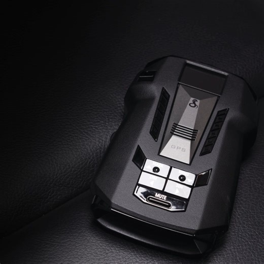 Leave your worries in the rearview mirror. With the RAD 700i radar detector, setup is simple: 🚘 Mount to your windshield 🔌 Plug into power 📲 Connect to the Drive Smarter® app No tools. No stress. Just go. | Cobra Electronics US