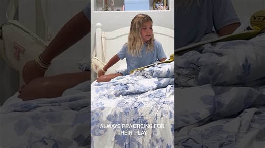 Twins love singing Annie, can you sing along?