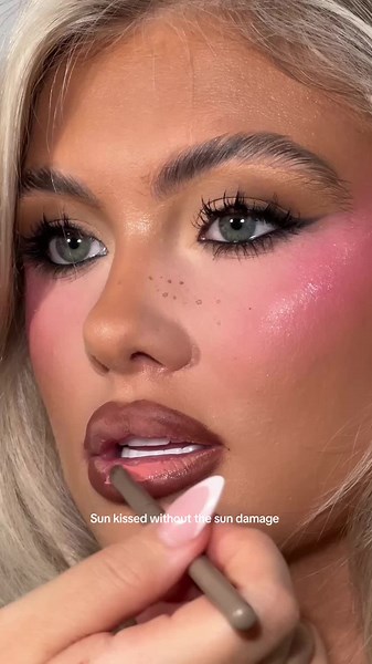 Pink Honey Blush Guide: Sun‑Kissed Cheeks Without Sun Damage