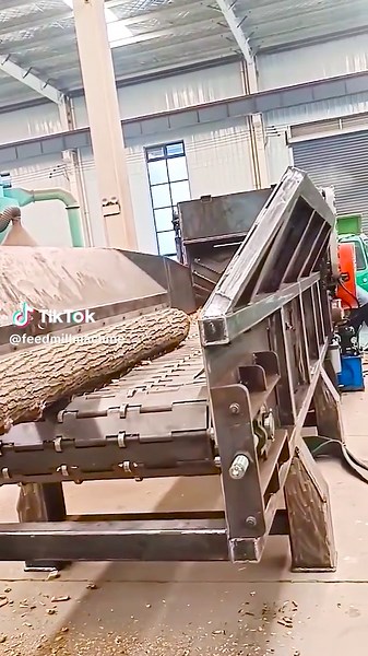 Large Wood Crusher: Efficient Wood Processing Machine