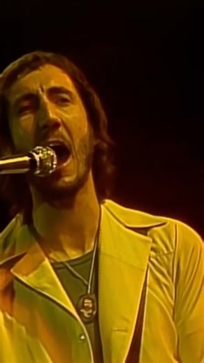 'Won't Get Fooled Again' live at Pontiac Stadium, 1975. #TheWho