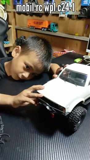 please look at Ihsan's WPL C24-1 RC car
