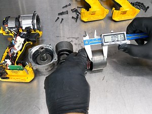 DeWalt Mid Torque Impact Wrenches DCF891 and DCF894 Video