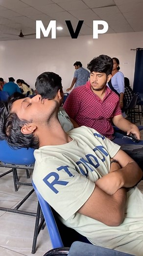 Uday Sharma | Hackathon | Freelancing | Tech | Marketing on Instagram: "SIH ke liye MVP aise banate hain! 🚀💻 Smart India Hackathon (SIH) ke liye MVP (Minimum Viable Product) ko banane ka process shuru ho chuka hai! Is reel mein, main aapko dikhane wala hoon kaise humne problem statement ko analyze kiya, wireframe se lekar development tak ka step-by-step process samjha. Yeh hacks aapko aapke next hackathon mein zaroor madad karenge! 👨‍💻 UI/UX, development, and MVP 