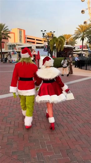 The Grinch is back at ICON Park today! 💚🎄 Catch him roaming the park from 5 PM to 8 PM... if you can! 👀😉 #iconpark #iconparkorlando #orlando #orlandoflorida #visitorlando #orlandothingstodo #thingstodoorlando #experiencekissimmee #ICONicMoment | ICON Park