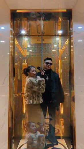 Sugar Daddy Lyrics and Song Remix