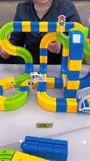 Magnetic train for Kids 🚋 #toys #shorts #magnetictrack