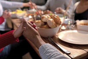 Food podcast: Why you should make your holiday dinner plate colorful