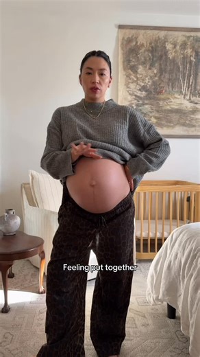 Kristie on Instagram: "how i always have something to wear during pregnancy ✨ #pregnant #pregnancy #bumpstyle #casualoutfits #casualstyle"