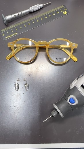 Glasses slippin’ off your face? We can add Custom Metal Nose Pads on all our frames! Contact Customer Service for all your customization needs. | MOSCOT