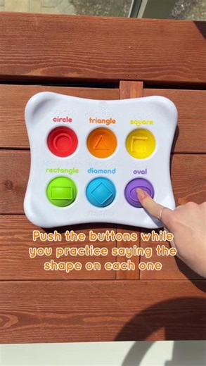 Find out why parent and teacher, Carole M, loves Dimpl Duo for early learning! 👇🤗 "My granddaughter just turned one. This type of toy stimulates the brain and encourages verbal response which is tantamount to learning. She was enthralled with both the variety of colors and textures. I am a teacher and am always looking for toys to enhance learning at a very early age.” 🙌 Discover the educational benefits of Dimpl Duo and all of our Brainy Beginnings collection in store or online here! 🧠 http