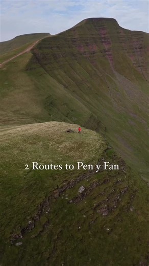 Tom Sigler 🇬🇧 on Instagram: "2 routes to Pen y Fan, the highest peak in South Wales 🏴󠁧󠁢󠁷󠁬󠁳󠁿 Good morning hikers, @weekend_hiker here transporting you to an iconic peak in the Bannau Brycheiniog (Brecon Beacons). Pen y Fan stands at 886m and is the highest peak south of Cadair Idris in Eryri (Snowdonia). If you’re lucky enough to get good visibility, the views from the summit are stunning but expect it to be busy! The Motorway route (6.3km): considered to be the easiest way to Pen y Fan,