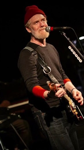Glen Hansard | From Street Musician to Oscar Winner 😲