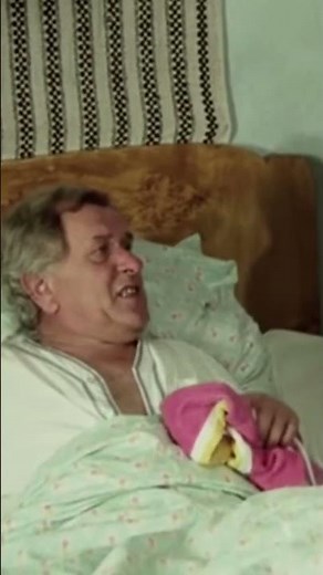 Nie Ma Mocnych - "A Ksiądz do kogo ?" #prl #film #komedia #śmieszne #kino #humor #rozrywka #movie