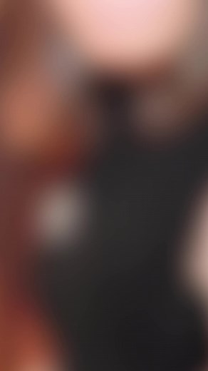 映画『愛にイナズマ』での松岡茉優の水着姿