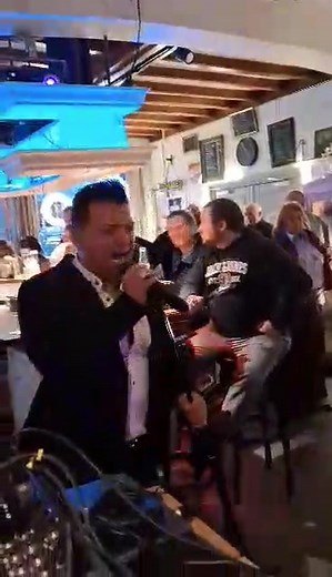 Tom jones | Angelo Vbt