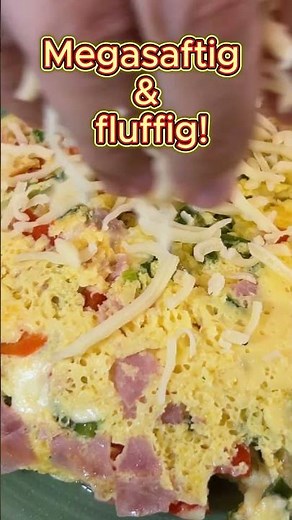 OHNE Pfanne in 3 Min! Das saftigste OMELETT aus der Mikrowelle! 🍳 #shorts