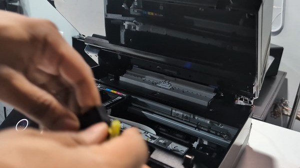 Watch Epson XP-7100 Unboxing & Setup on Amazon Live