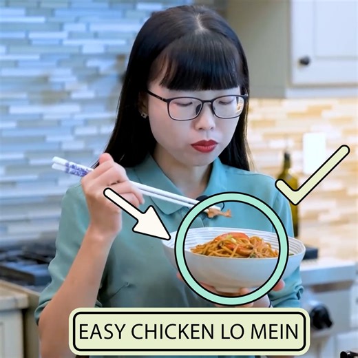 Chicken Lo Mein Recipe - Perfect To Feed Your Family! | Souped Up Recipes