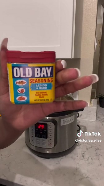 Pressure Cooker White Beans with Pig Feet Recipe