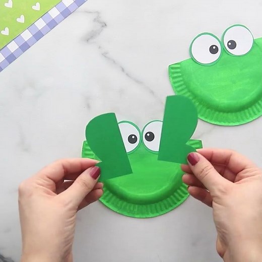 Paper Plate Frog Craft