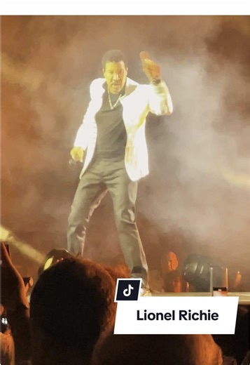 Lionel Richie: Running with the Night Live at O2