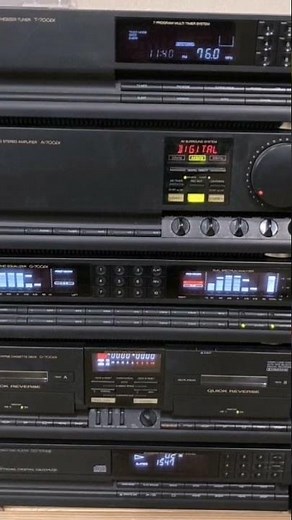 A vintage Sansui S-700X stereo system, a product from Japanese high-fidelity audio equipment.