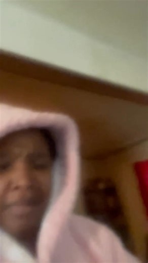 My face yesterday when my children finally got into the Christmas spirit! Don’t ask me, I don’t know.🤷🏽‍♀️ Pt2 is coming up!🤦🏾‍♀️ | Jennifer Talley