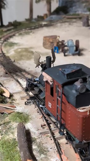 #12 working hard #modeltrains #narrowgauge #kitbash #scalemodel