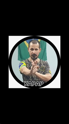 CIA Setemages on Instagram‎: "KAPAP vs. KRAV MAGA – Qual a Diferença? E Por Que Você Deveria Treinar KAPAP? Você já ouviu falar de KAPAP (קפאפ)? Se conhece o Krav Maga (קרב מגע), precisa conhecer essa outra poderosa arte de defesa pessoal israelense! O que é KAPAP? O KAPAP (קפאפ) (Krav Panim el Panim – "Combate Face a Face") é o sistema original das forças especiais de Israel, criado antes do Krav Maga (קרב מגע). Ele é mais dinâmico, direto e agressivo, focado em combate real, armas improvisadas