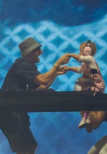 Bobbi and FISHER Live Performance Highlights