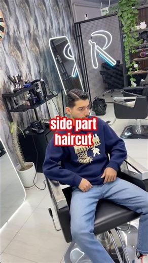 Side part: simple, solid, unbeatable.