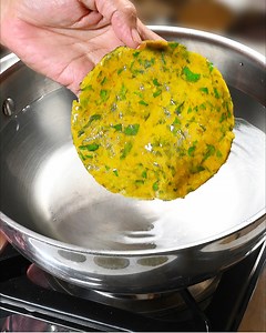 9.5M views · 79K reactions | NEW Methi Leaves Recipe: Perfect for Tiffin, Travel or daily lunch/dinner. You'll love it! :) | Papa Mummy Kitchen | Facebook