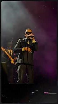 October London performs "Patience" Live at The Love Language Tour #OctoberLondon #TheColleagues