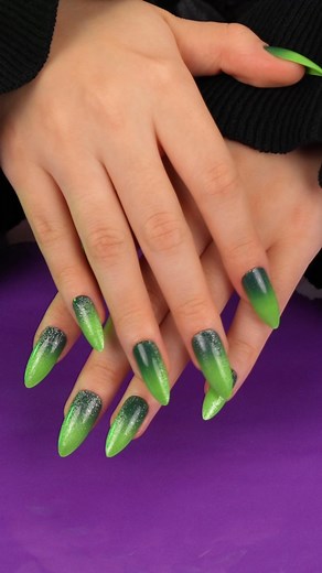 Step into your bewitching confidence with KISS X WICKED: FOR GOOD—a collection of Oz-inspired press-ons that radiate wicked beauty. No damage. Up to 14-day wear. 🩷💚 ✨Wicked: For Good is now in theaters. Don't miss the magic! @wickedmovie | Kiss Nails