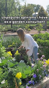 Gardeners, I wanna know what YOUR unpopular opinions are 😏 I get comments all the time from people that don’t agree with my hot takes about the garden. But believe it or not, talking about all of these things has actually helped me find clients as a garden consultant. People love learning from gardeners won’t just tell them to keep doing the same things that haven’t worked for them in the past. The tips and tricks you’ve discovered over several seasons in the garden might just make you the perf